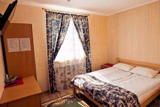 Отель Filvarok Hotel Броды Двухместный номер с 1 кроватью и собственной ванной комнатой-3