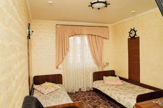 Отель Filvarok Hotel Броды-7